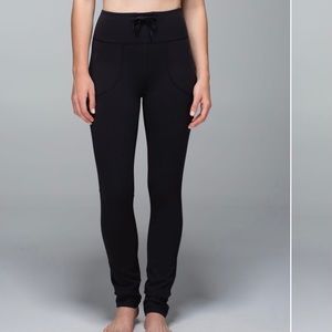 NWT Lululemon Skinny Will Pant (SIZE 10)
